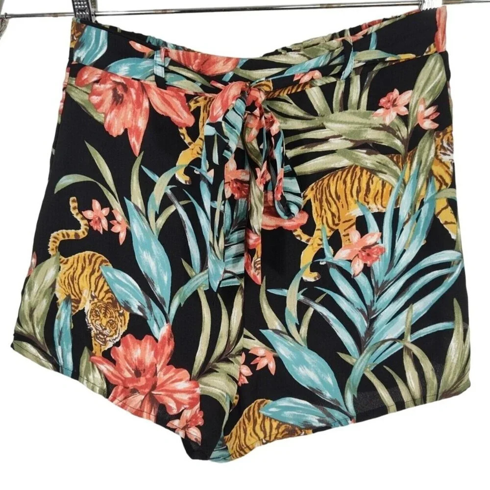 Forever 21 Black Jungle Safari Floral Shorts Pull-on Women Size S